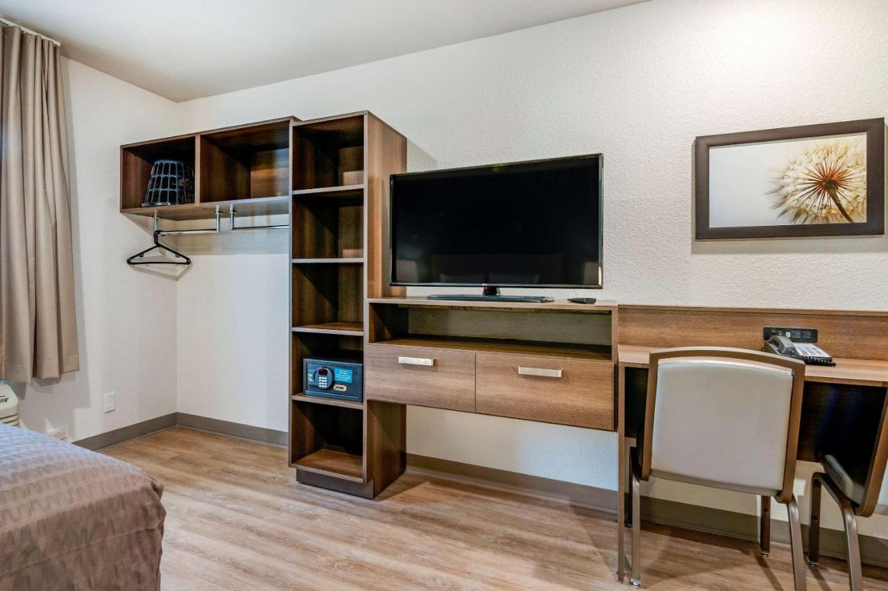 Woodspring Suites Брансвік Екстер'єр фото