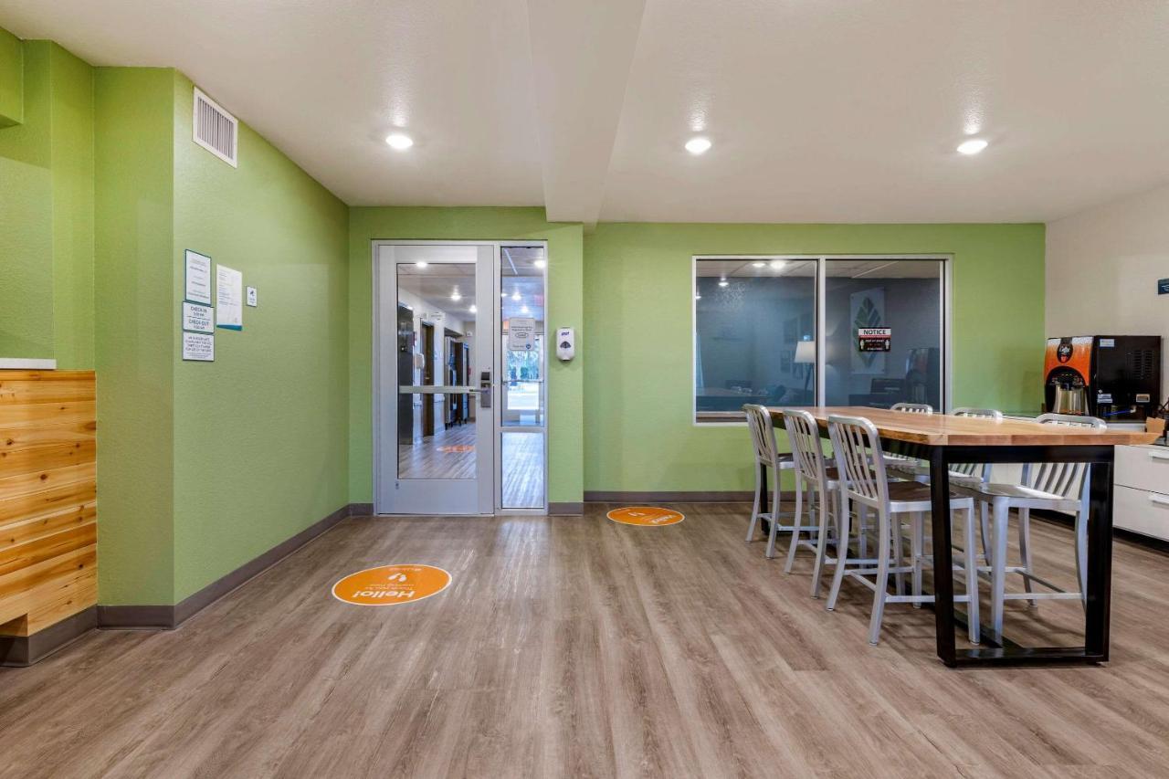 Woodspring Suites Брансвік Екстер'єр фото